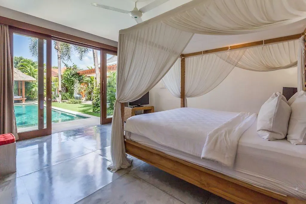 Villa Eight Senses Seminyak   Seminyak (Bali)